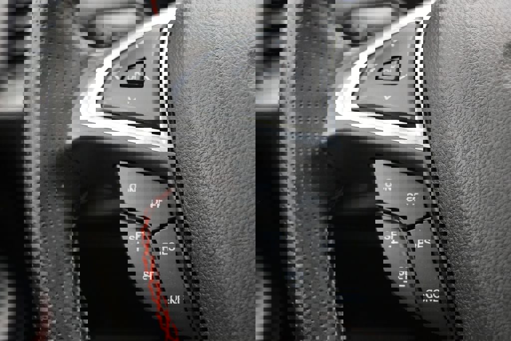 Used 2022 Ford Edge ST-Line image 19