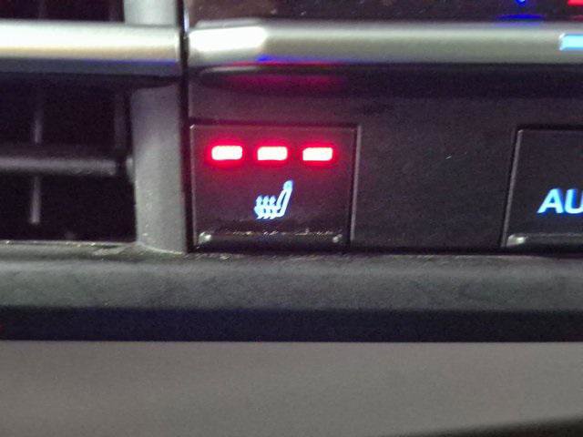 Certified 2024 Toyota Sienna XLE image 27