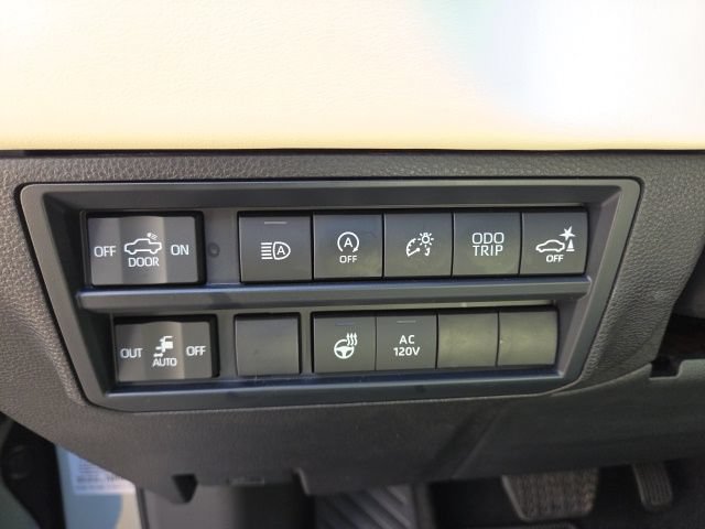 Used 2024 Toyota Tundra 1794 Edition AWD/4WD image 31