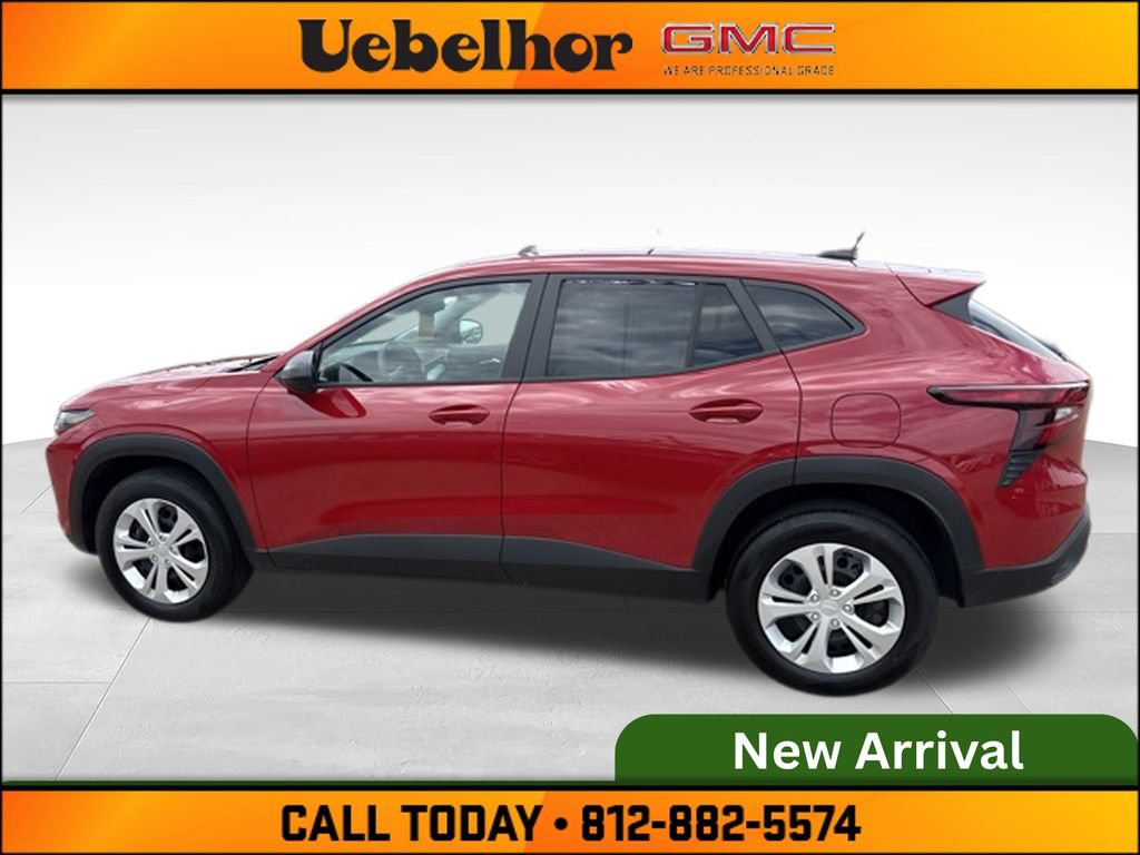 Used 2026 Chevrolet Trax LS FWD image 9