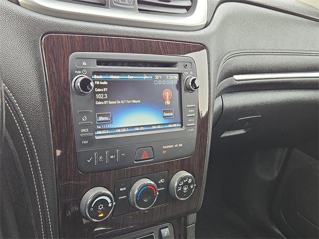 Used 2017 Chevrolet Traverse LT w/ Style and Technology Package image 11