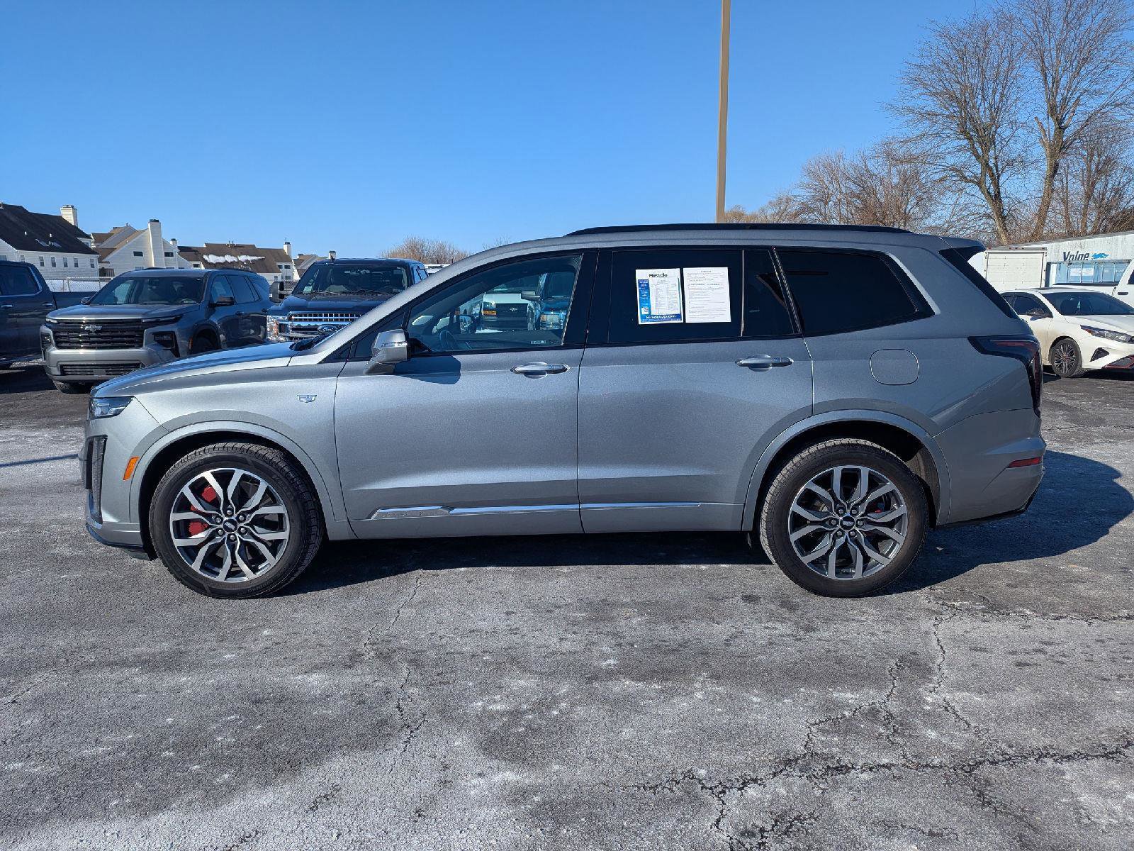 Used 2023 Cadillac XT6 Sport image 4