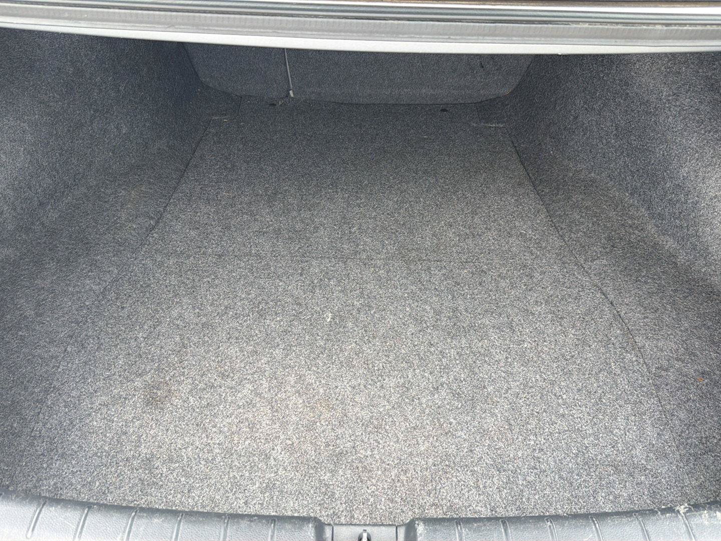 Used 2016 Honda Accord EX image 31