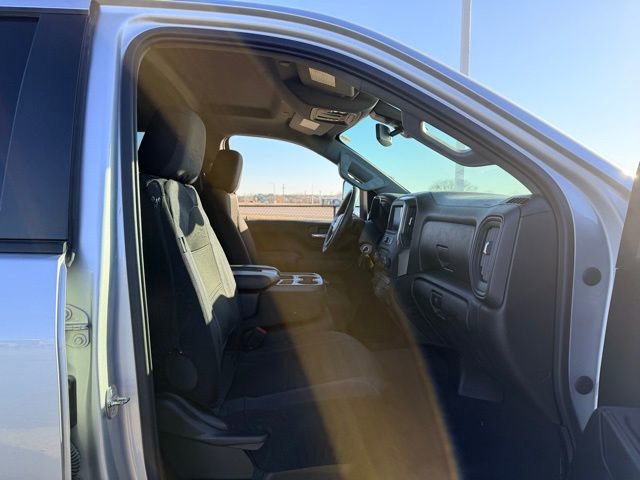 Used 2023 Chevrolet Silverado 2500 Custom w/ Custom Value Package image 11