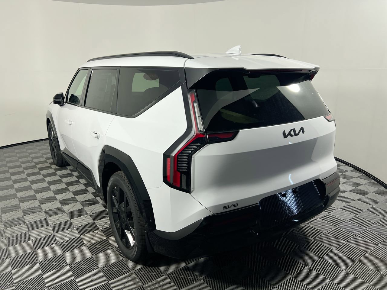 New 2026 Kia EV9 Land w/ Nightfall Edition Package image 5