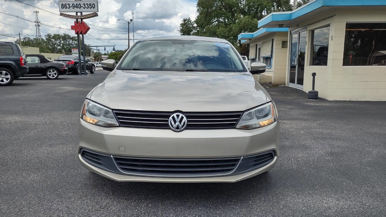 Used 2013 Volkswagen Jetta SE image 2
