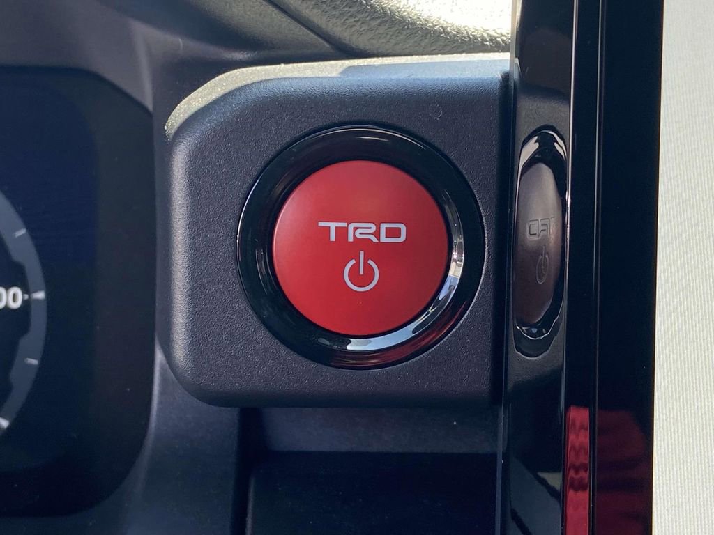 Used 2025 Toyota 4Runner TRD Off-Road Premium AWD/4WD image 31