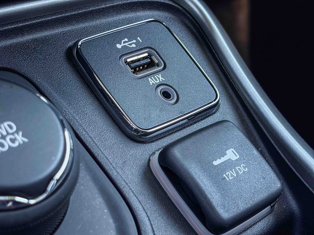Used 2020 Jeep Compass Sport AWD/4WD image 34