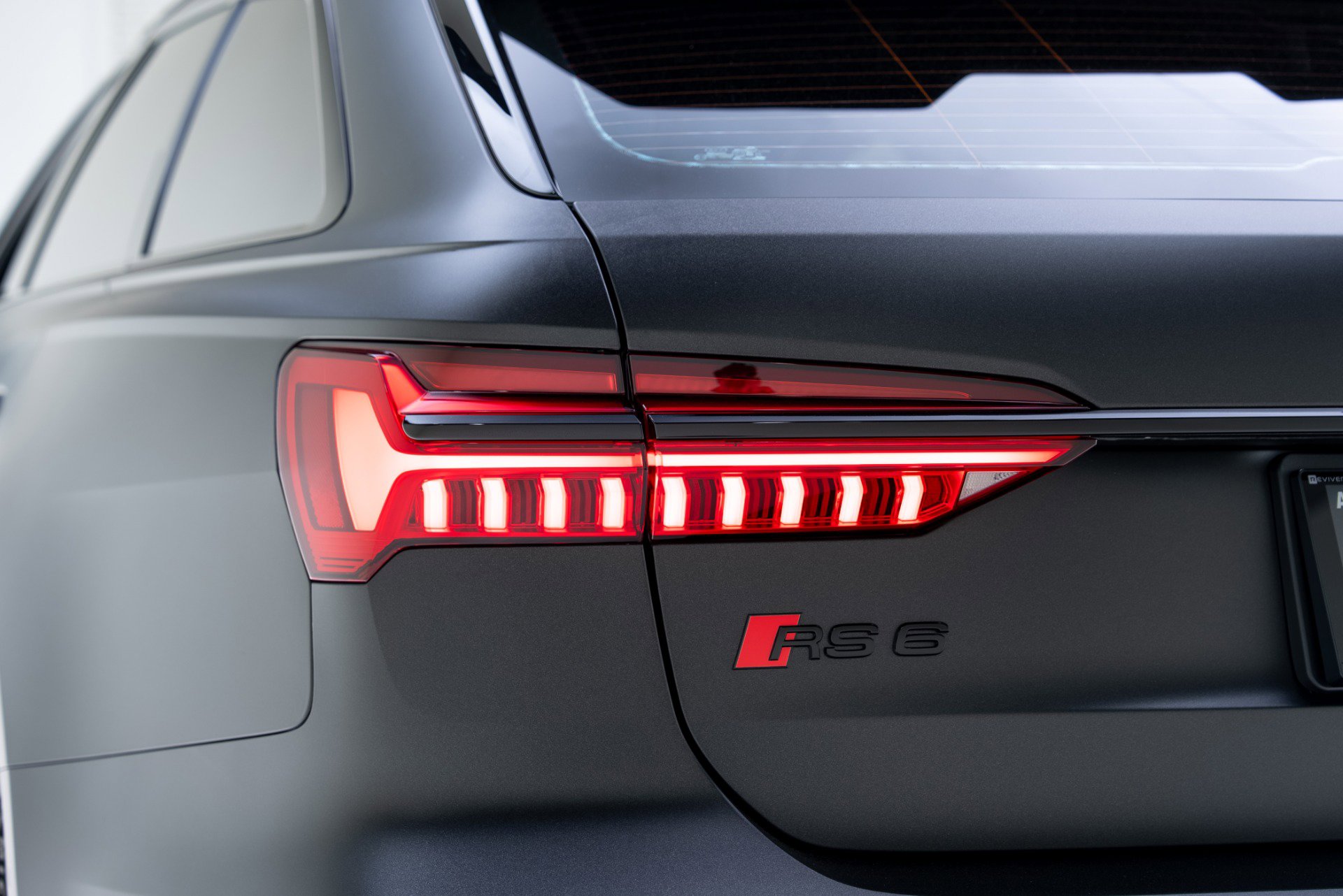 Used 2025 Audi RS 6 performance image 32