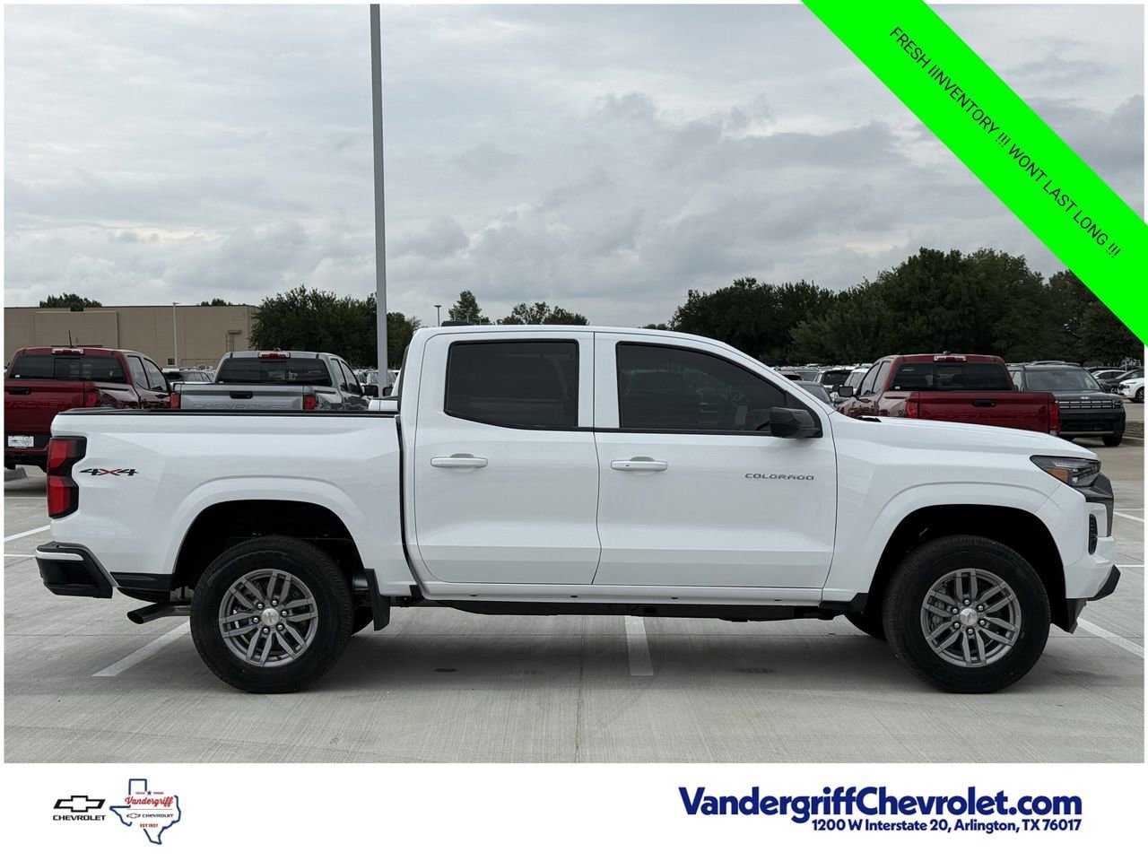 New 2026 Chevrolet Colorado LT w/ LT Convenience Package AWD/4WD image 3