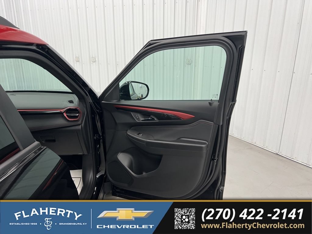 New 2026 Chevrolet TrailBlazer RS w/ Driver Confidence Package FWD image 14