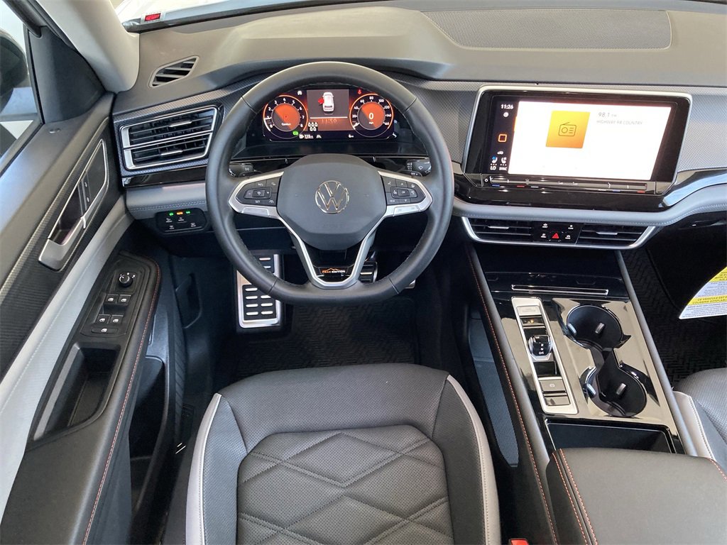 New 2026 Volkswagen Atlas Peak Edition image 14