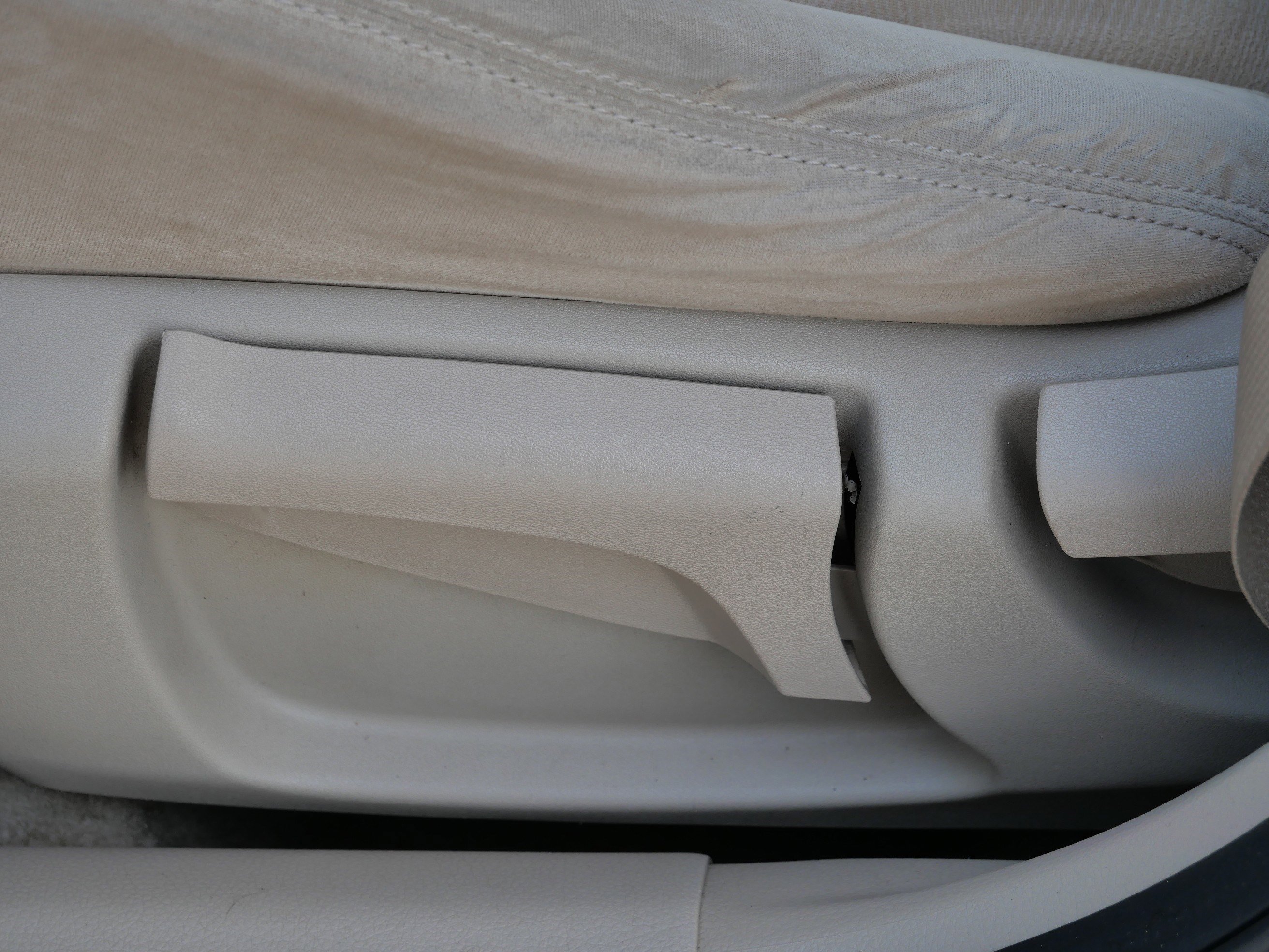 Used 2015 Nissan Rogue S image 20