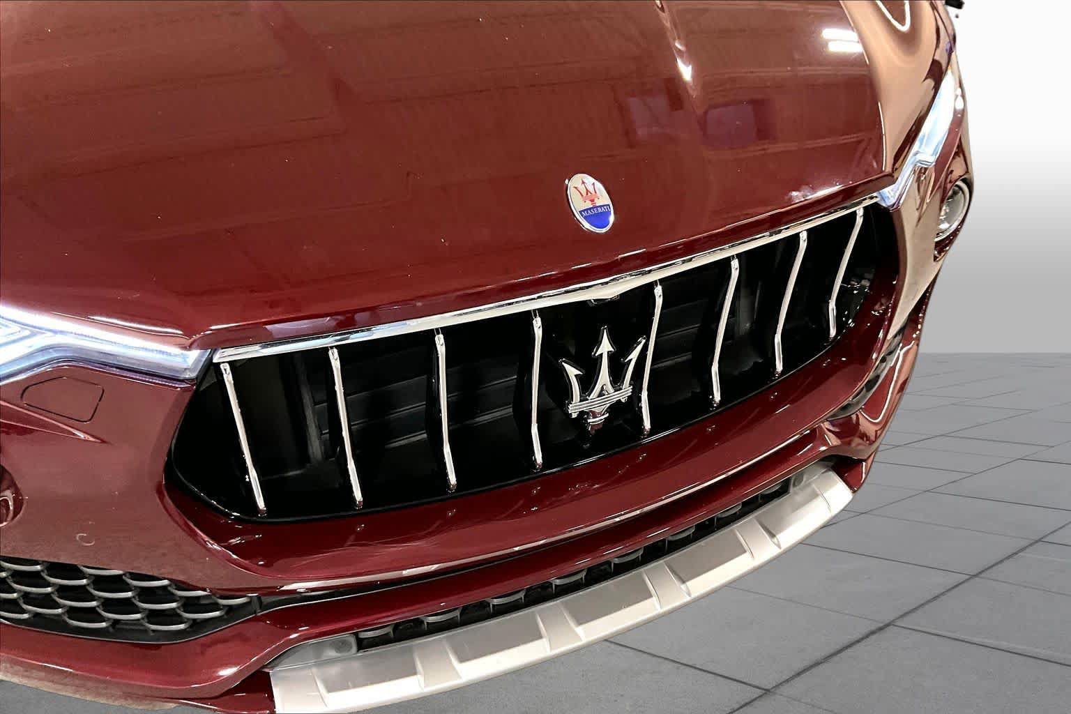 Used 2017 Maserati Levante S AWD/4WD image 33