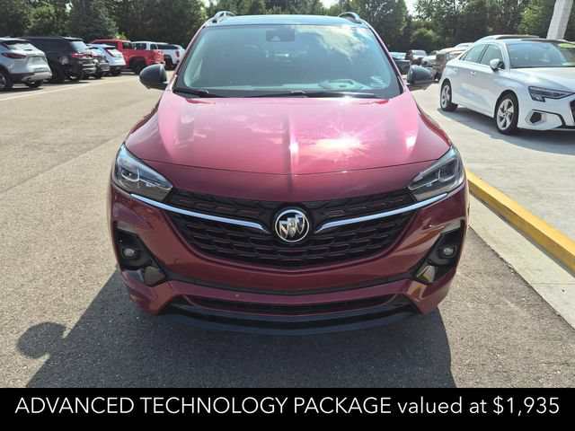 Used 2021 Buick Encore GX Essence w/ Advanced Technology Package AWD/4WD image 3
