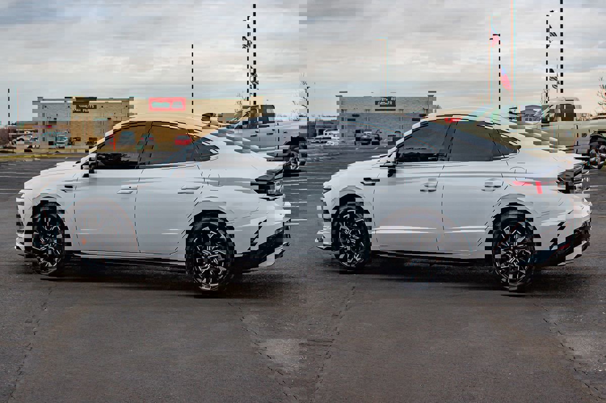 Used 2024 Hyundai Sonata SEL FWD image 6