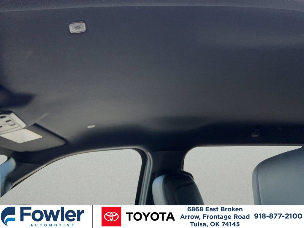 Certified 2025 Toyota Tundra SR5 w/ SR5 Premium Package AWD/4WD image 19