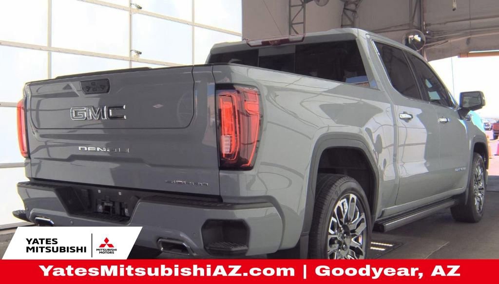 Used 2025 GMC Sierra 1500 Denali Ultimate image 3