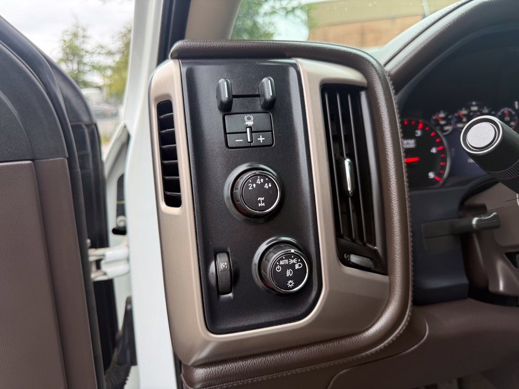 Used 2016 GMC Sierra 3500 Denali w/ Duramax Plus Package AWD/4WD image 38