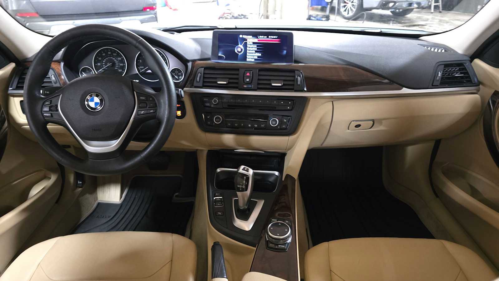 Used 2015 BMW 328i xDrive Sedan AWD/4WD image 19