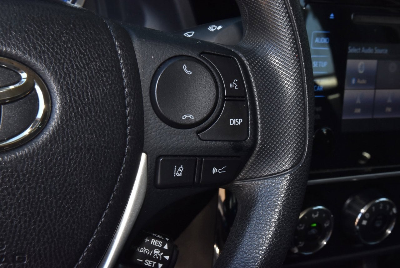Used 2018 Toyota Corolla L FWD image 23