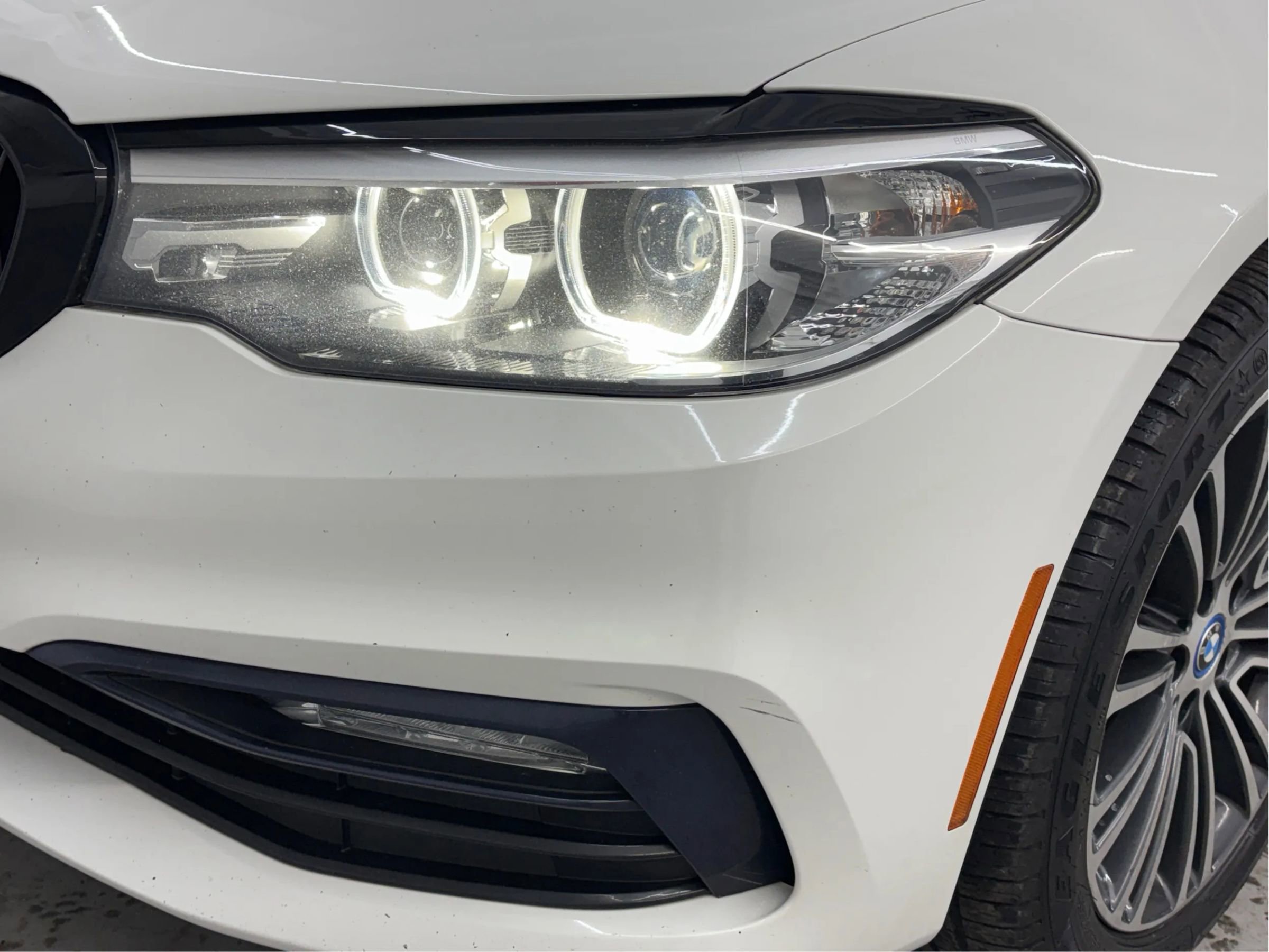 Used 2018 BMW 530e xDrive image 34