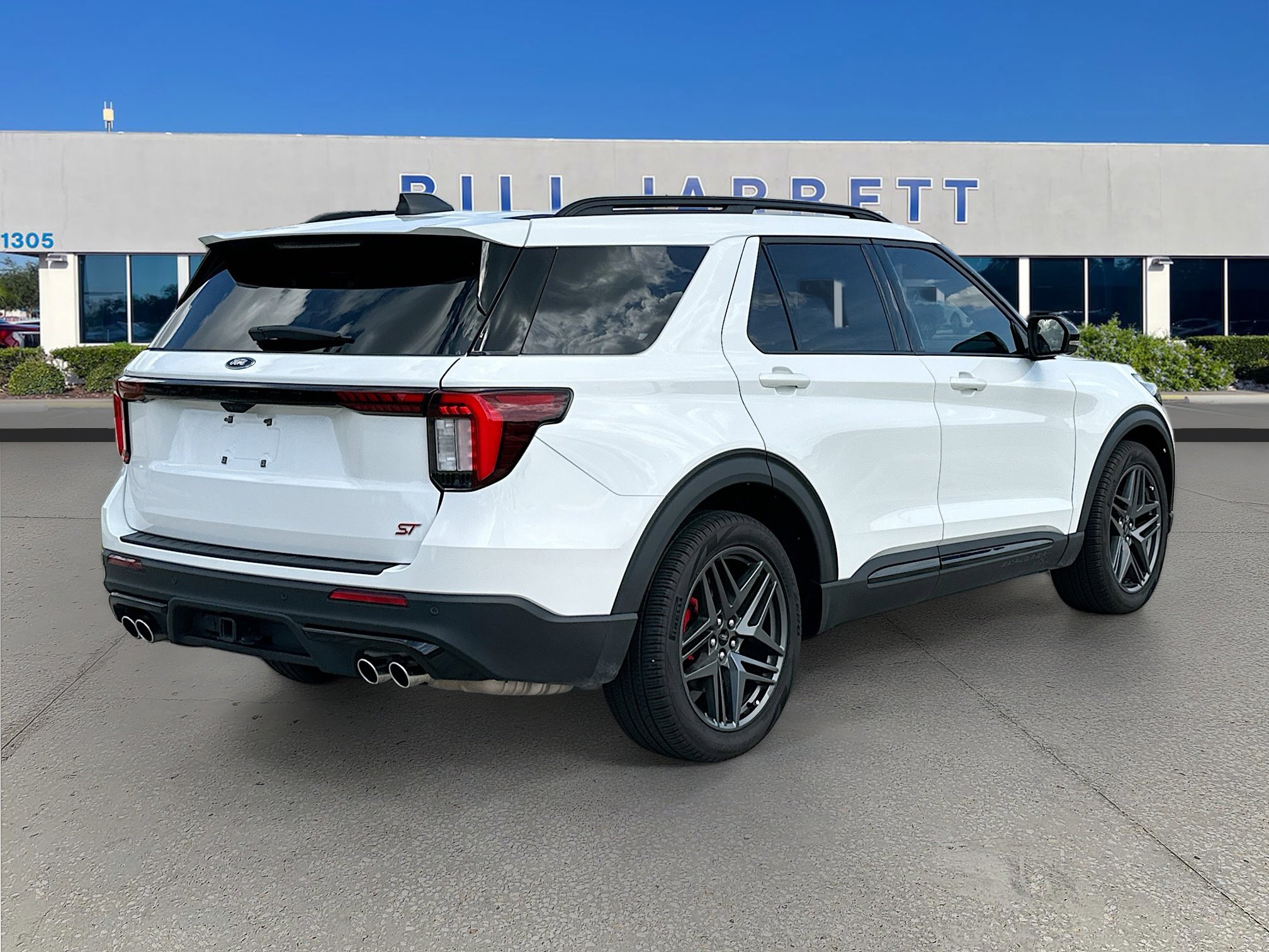 Certified 2025 Ford Explorer ST AWD/4WD image 7