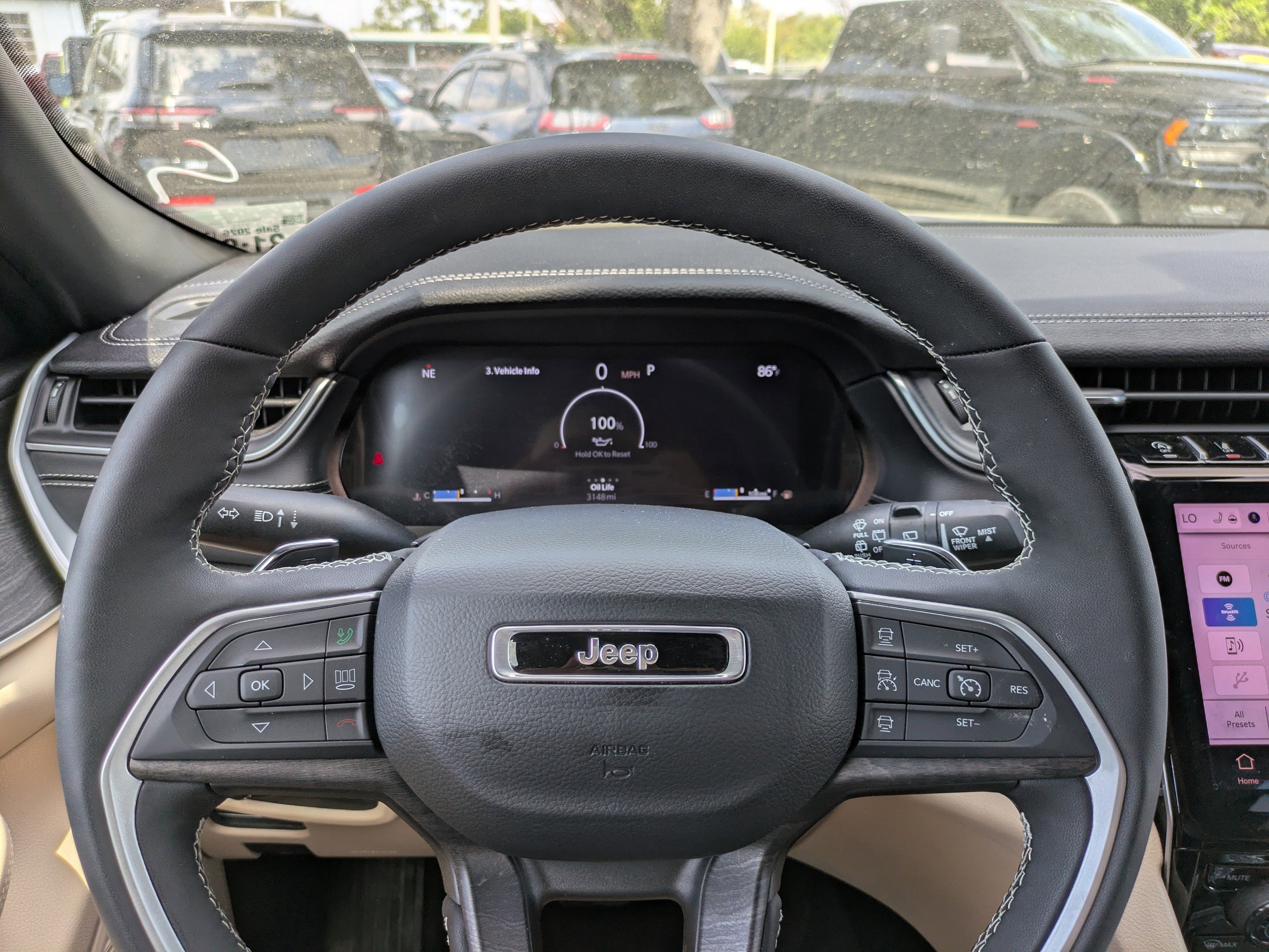 Certified 2024 Jeep Grand Cherokee Limited image 21