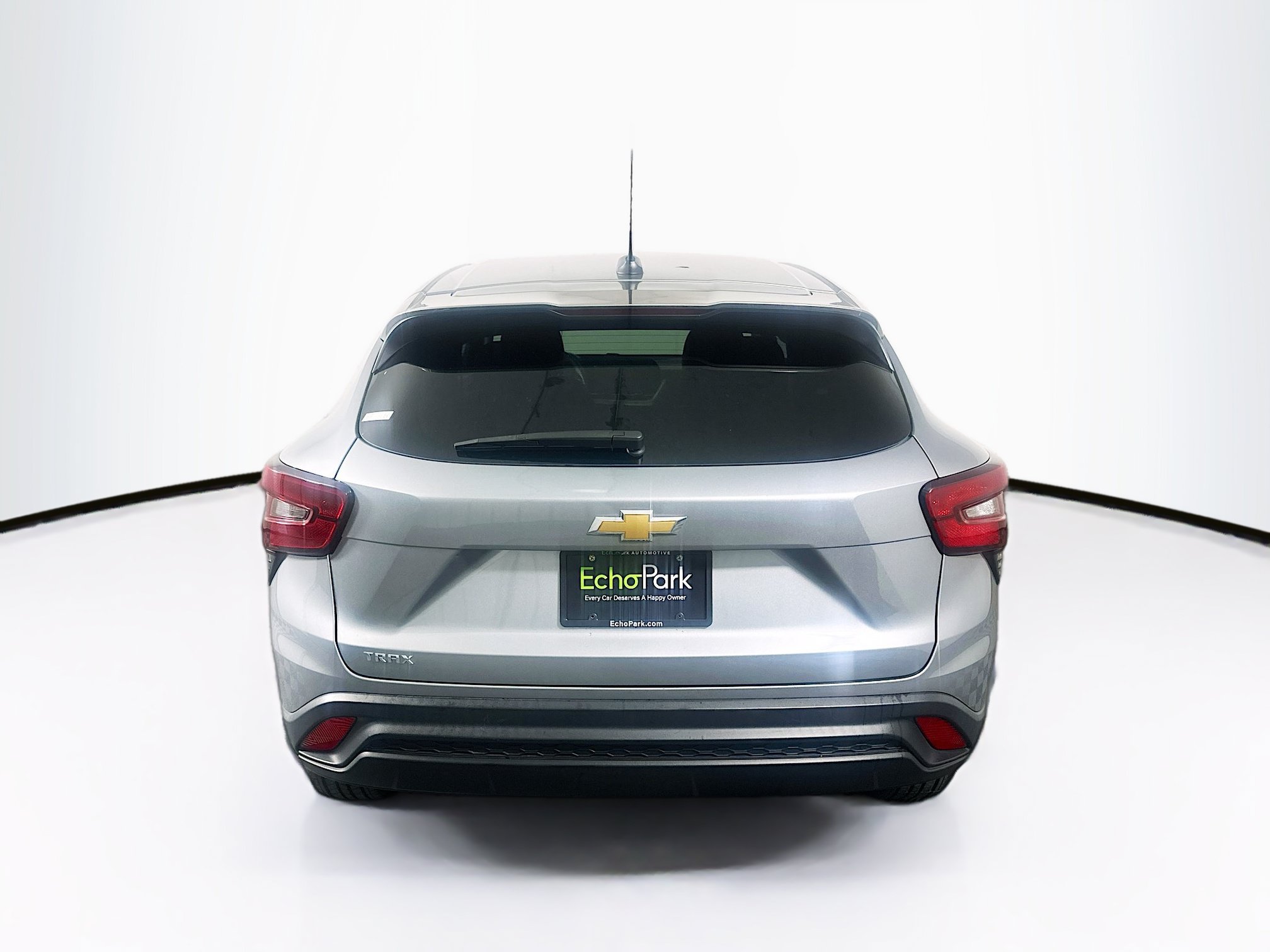Used 2024 Chevrolet Trax LS FWD image 7