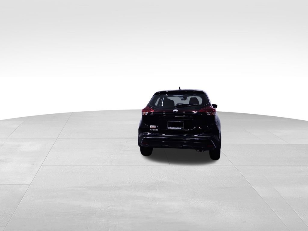 New 2025 Nissan Kicks Play S FWD image 5