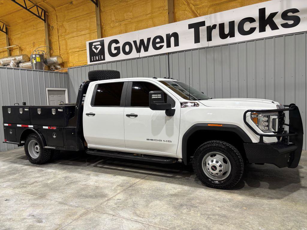 Used 2023 GMC Sierra 3500 Pro w/ Convenience Package AWD/4WD image 3
