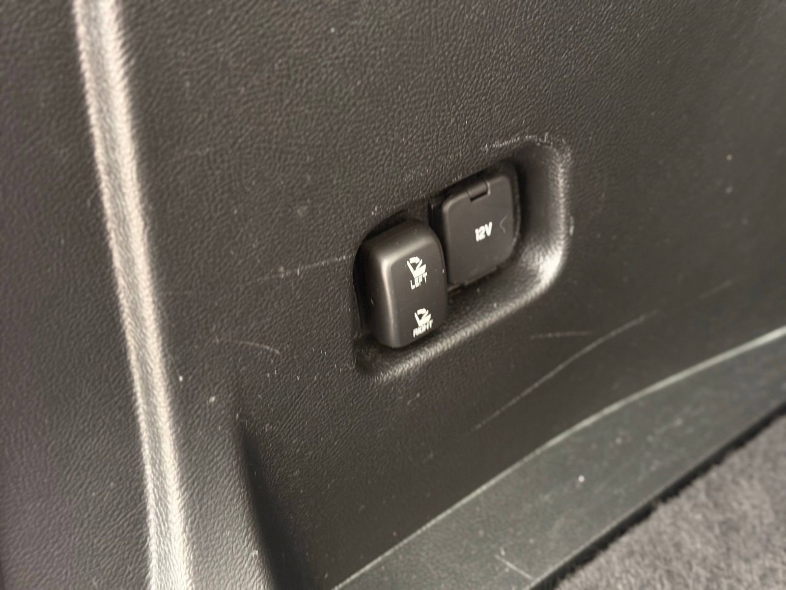 Used 2023 Ford Edge Titanium image 36