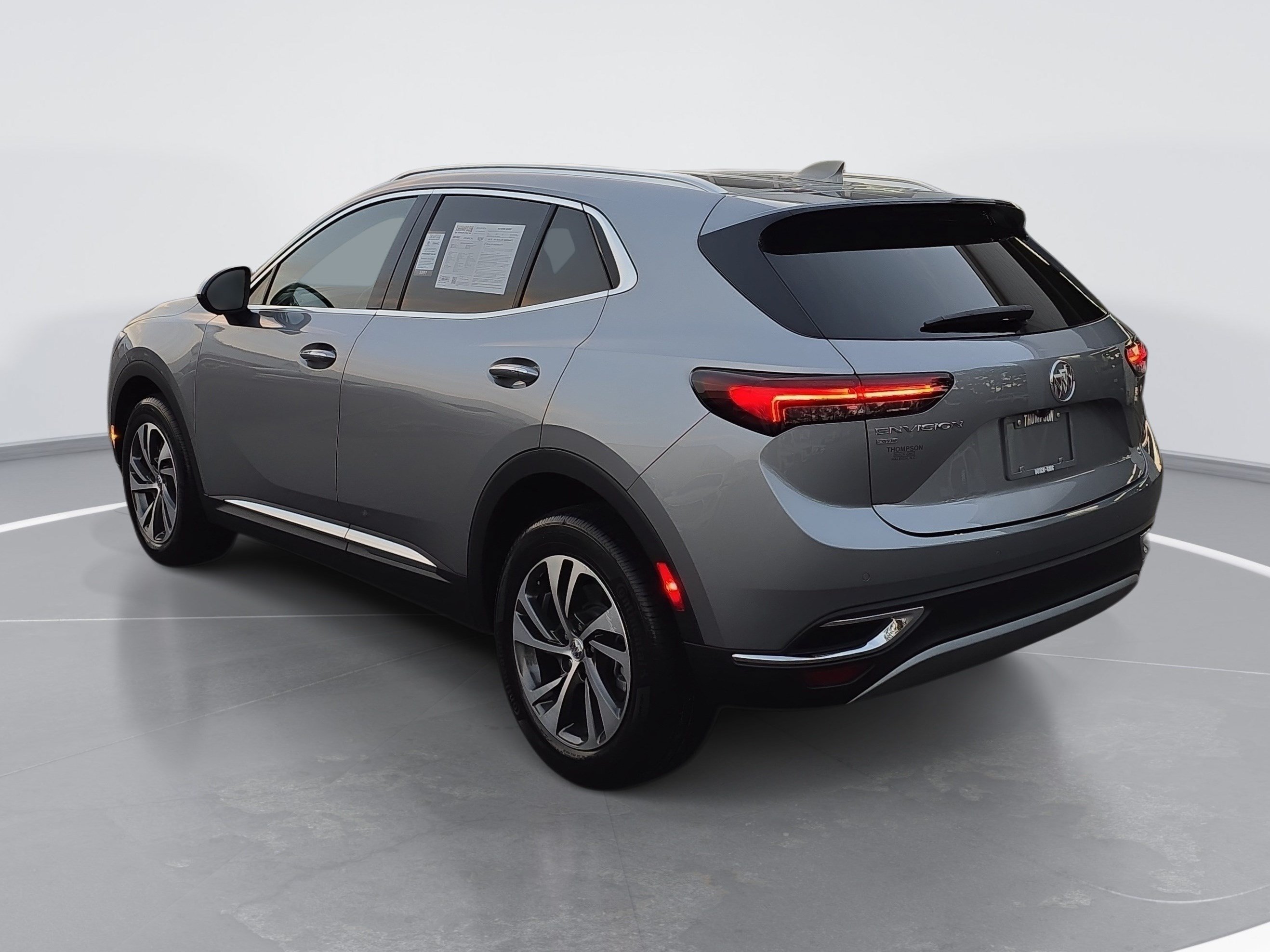 Used 2023 Buick Envision Essence w/ Technology Package I AWD/4WD image 5