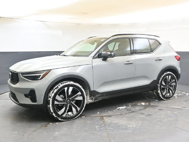 New 2026 Volvo XC40 B5 Ultra w/ Protection Package Premier AWD/4WD image 2