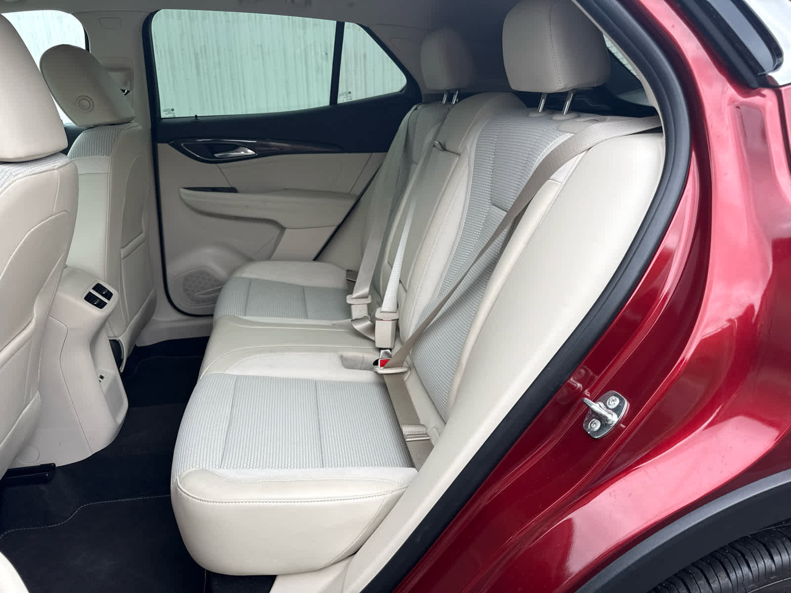 Used 2023 Buick Envision Preferred image 23