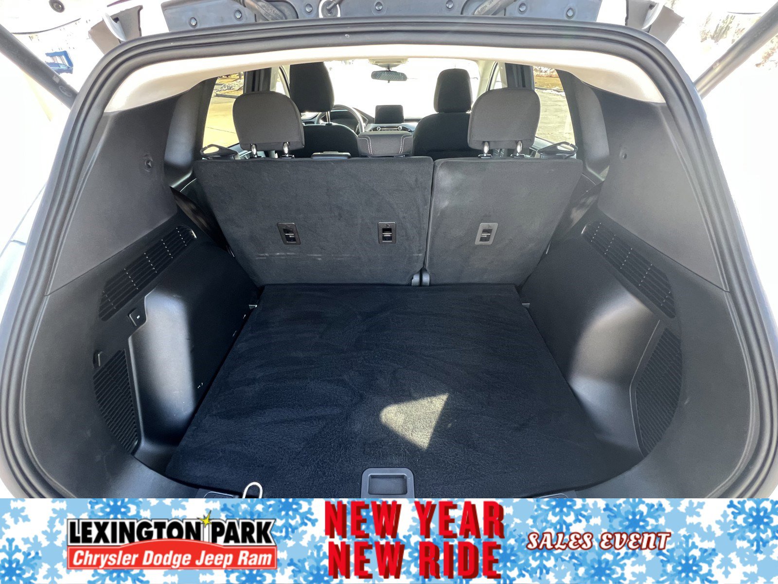 Used 2023 Ford Escape Active image 9