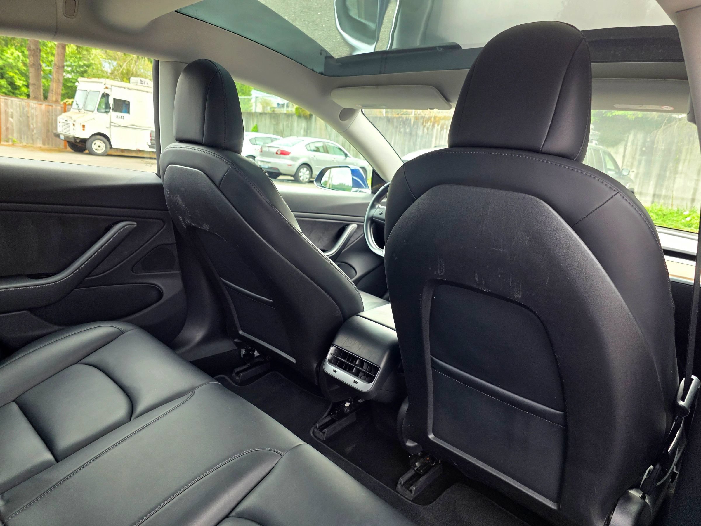 Used 2018 Tesla Model 3 Long Range RWD image 45