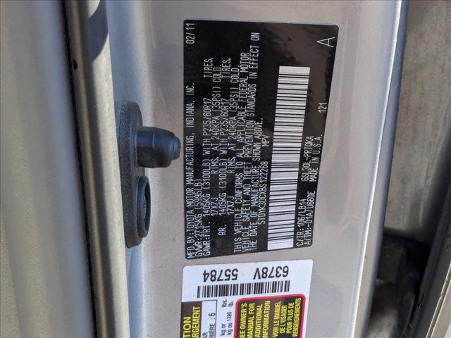 Used 2011 Toyota Sienna XLE image 25