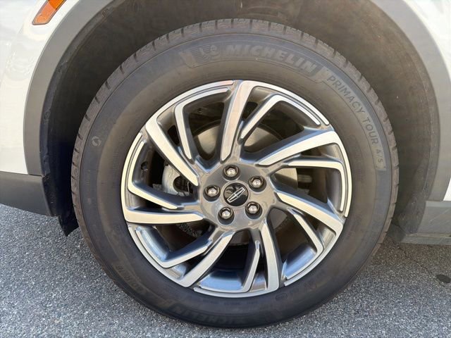Used 2023 Lincoln Corsair FWD w/ Equipment Group 101A image 19