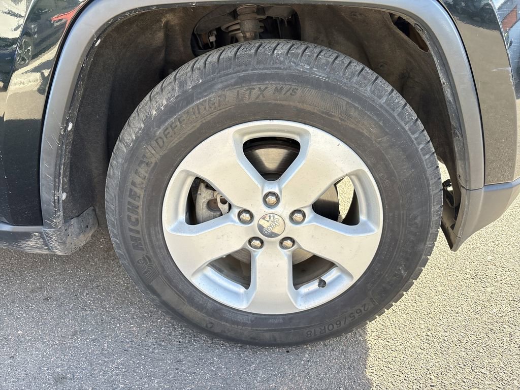 Used 2012 Jeep Grand Cherokee Laredo image 27