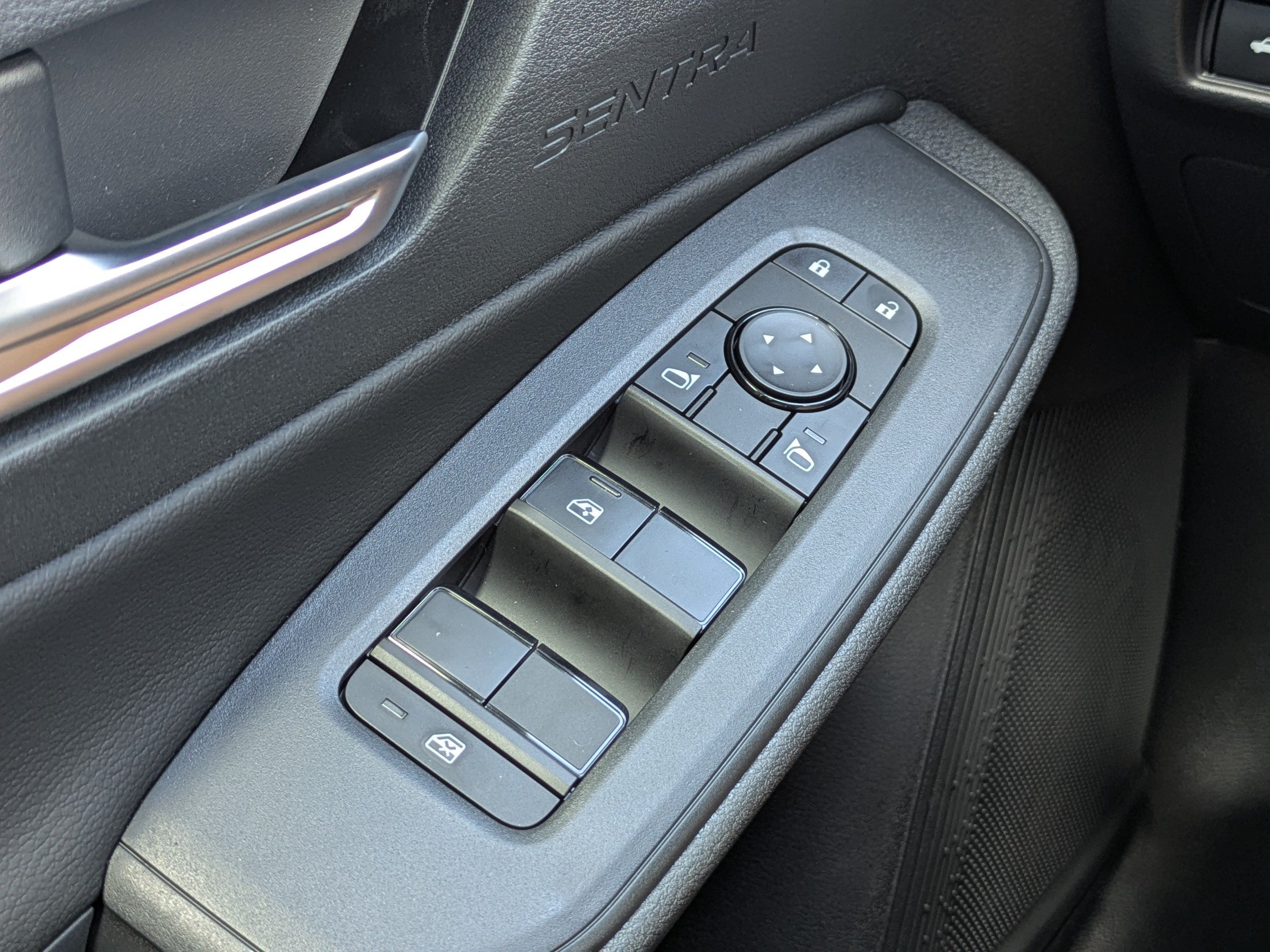 New 2026 Nissan Sentra SV w/ SV Convenience Package FWD image 25