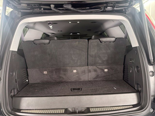 Used 2017 Cadillac Escalade Premium Luxury RWD image 29
