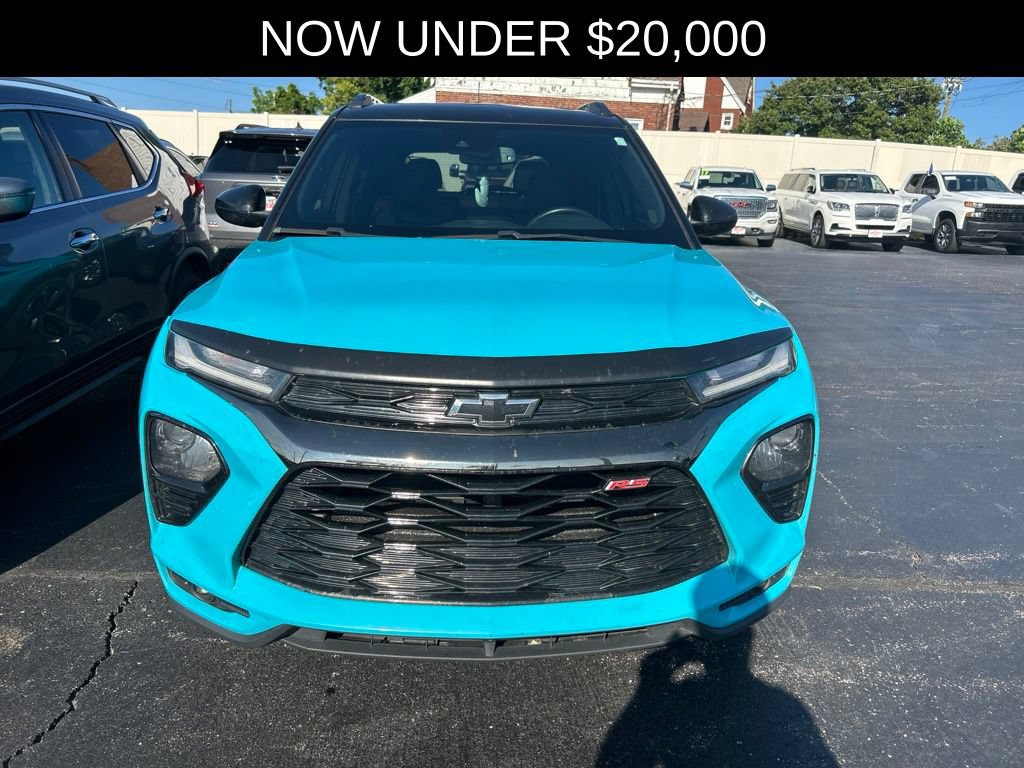 Used 2021 Chevrolet TrailBlazer RS w/ Sun and Liftgate Package AWD/4WD image 2