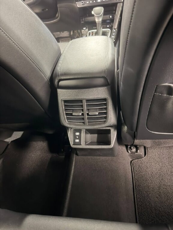 Used 2024 Kia Seltos SX AWD/4WD image 37