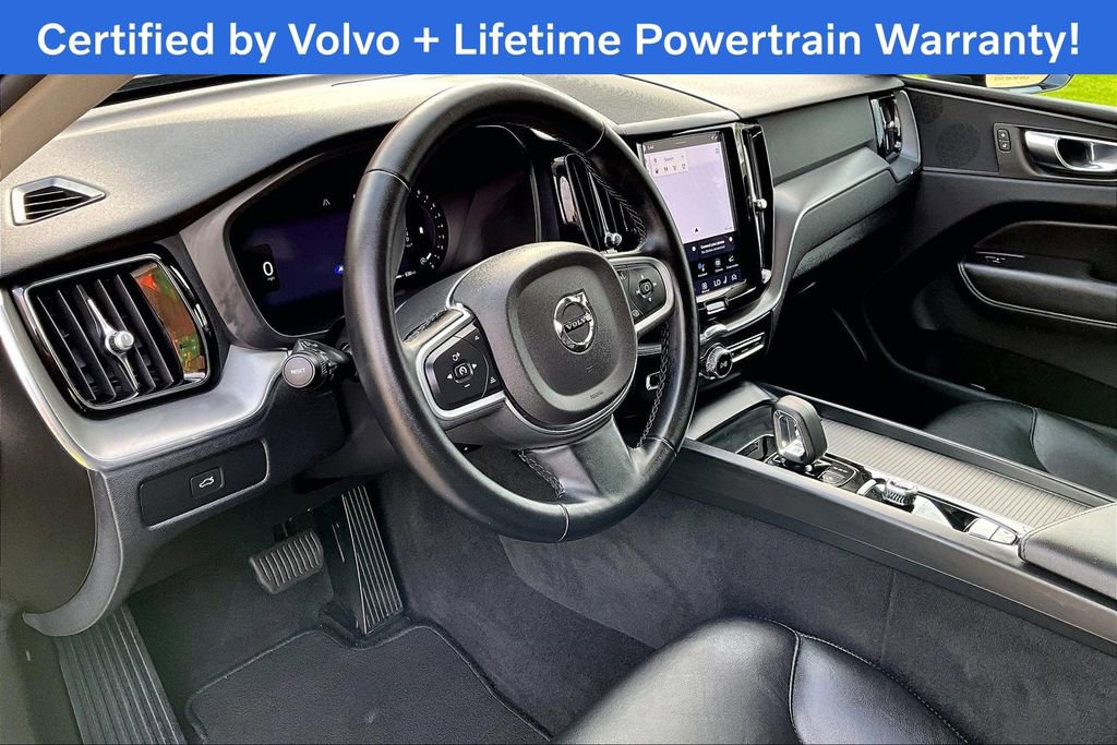 Used 2025 Volvo XC60 B5 Core image 18