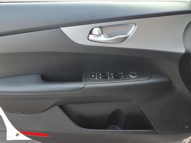 Used 2023 Kia Forte LXS image 17