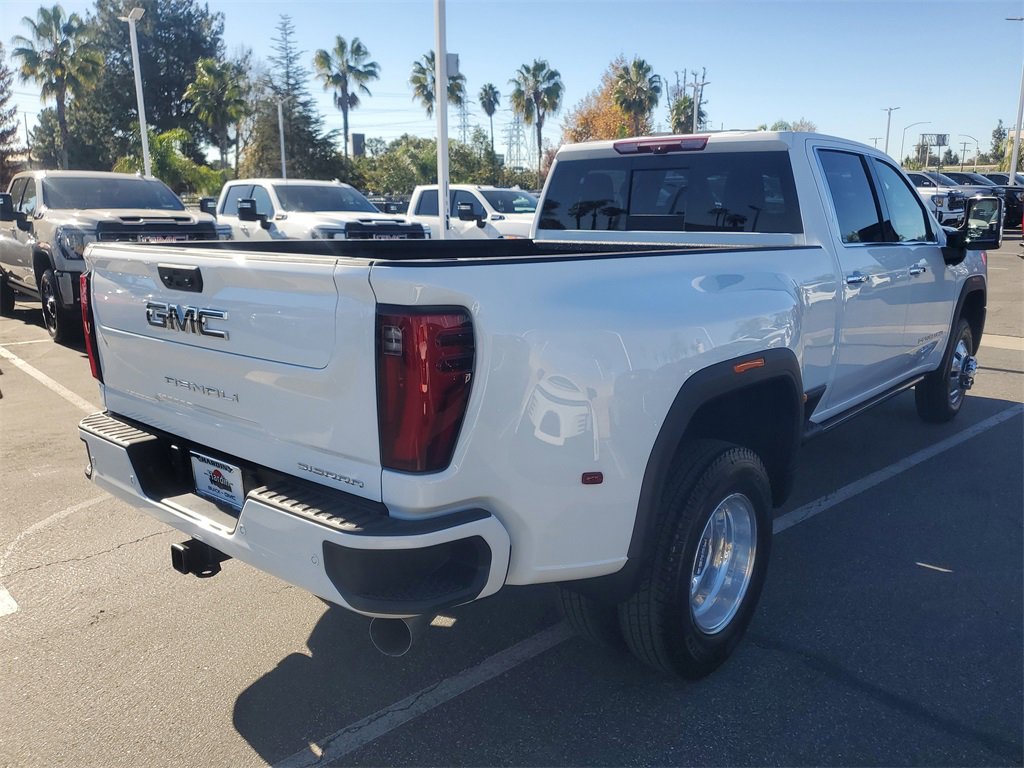 New 2026 GMC Sierra 3500 Denali Ultimate image 4