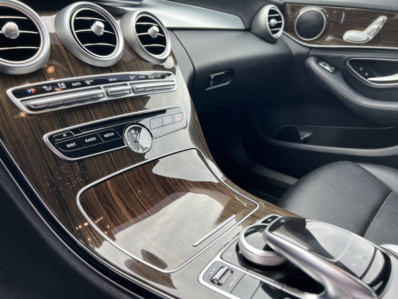 Used 2015 Mercedes-Benz C 300 Sedan image 25