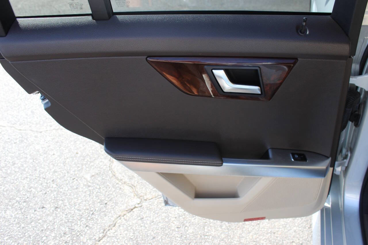 Used 2015 Mercedes-Benz GLK 350 2WD image 15