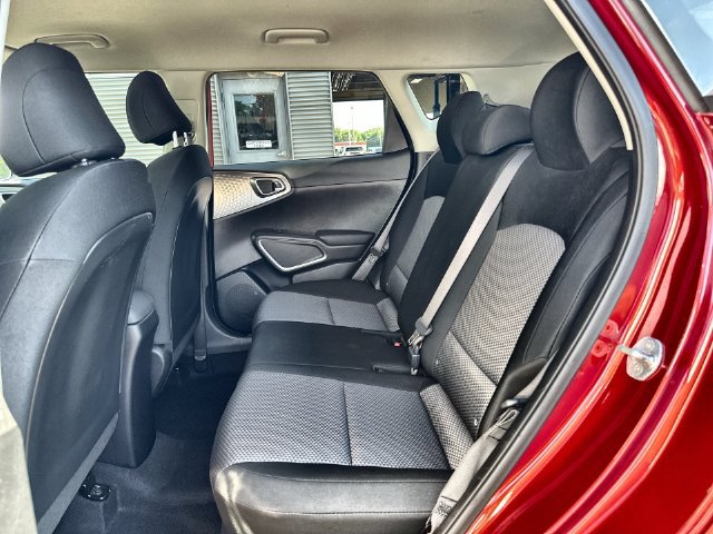Used 2023 Kia Soul LX w/ LX Technology Package FWD image 26